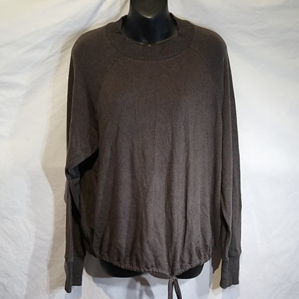 Ladies large gray soft lounge top bottom tie